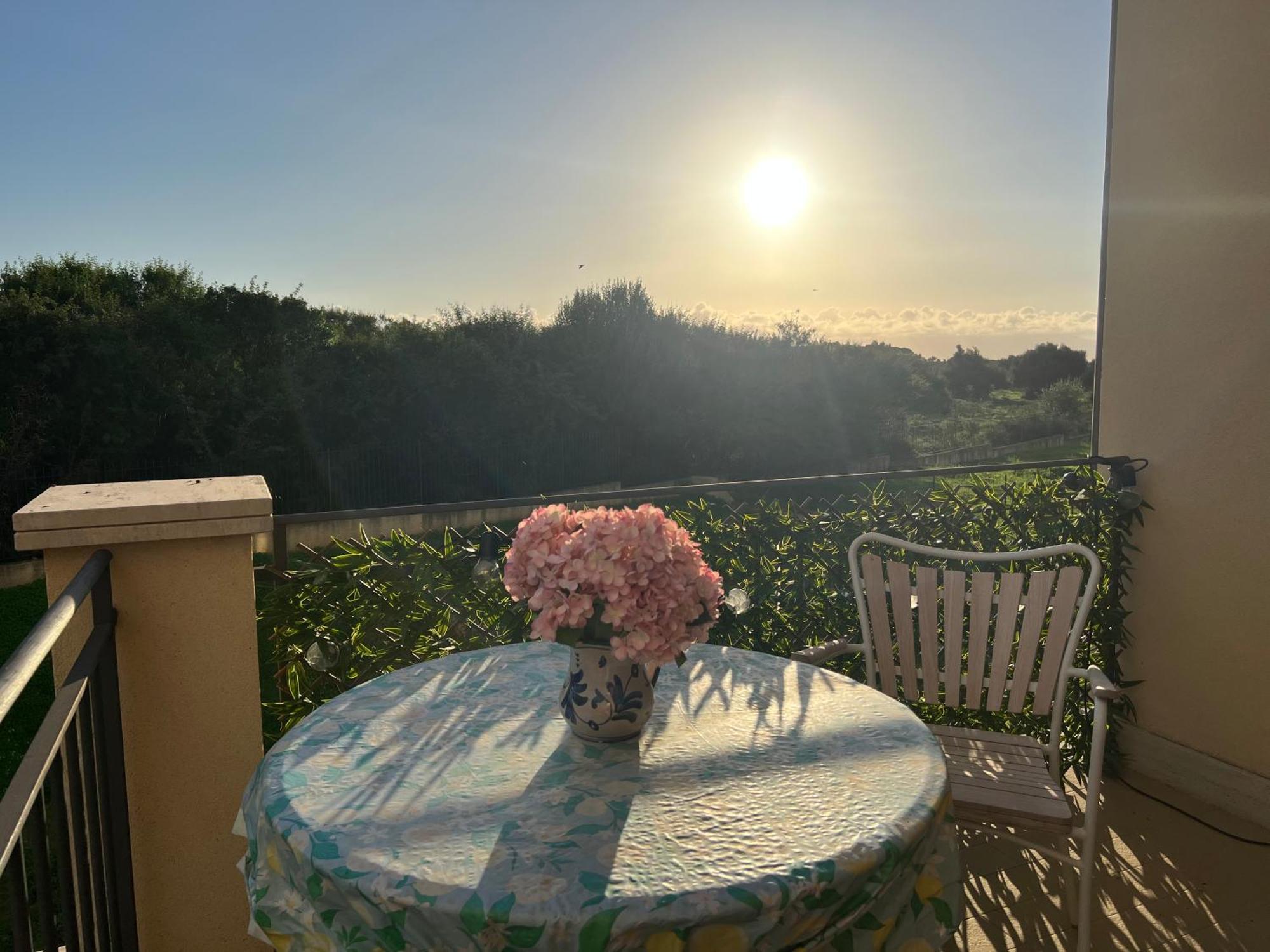 Esmaraldas House Of Love Terrasini Zewnętrze zdjęcie