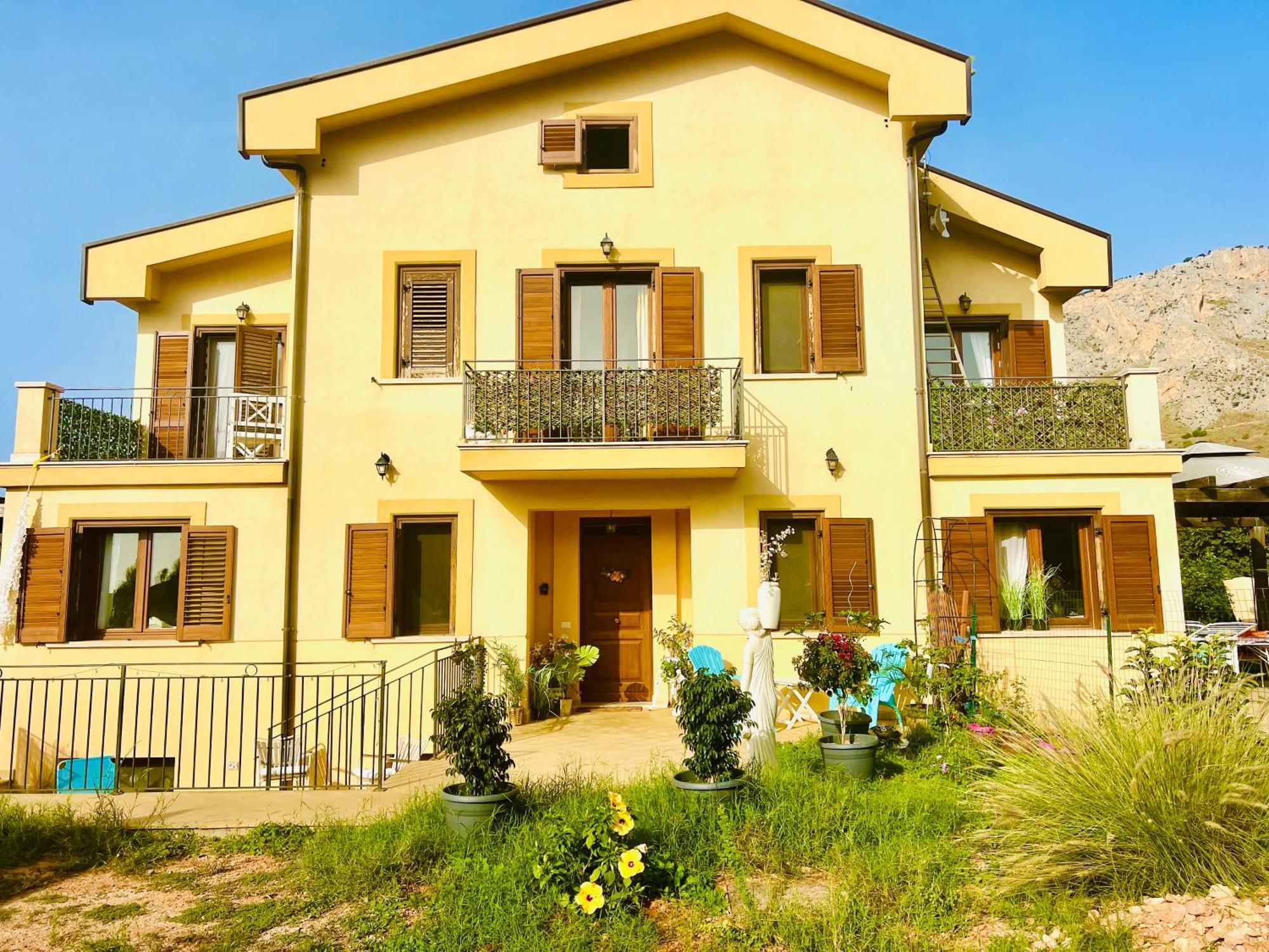 Esmaraldas House Of Love Terrasini Zewnętrze zdjęcie